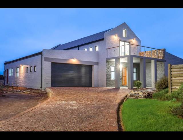 3 BEDROOM HOUSE FOR SALE IN STILBAAI-WES